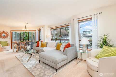 6Th, BURIEN, WA 98166