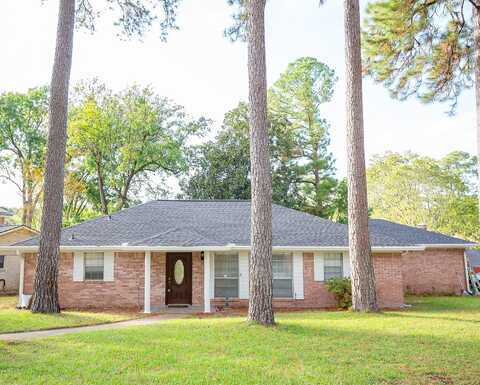 River Oaks, HUNTSVILLE, TX 77340