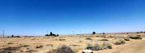 670 Louise Court, California City, CA 93505