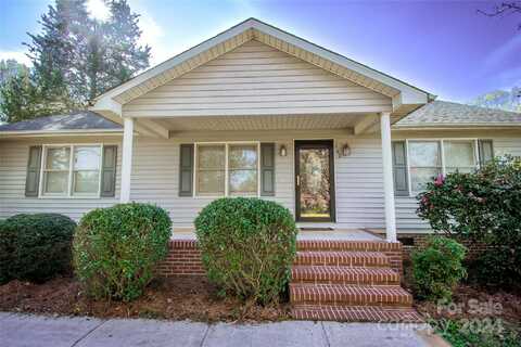 100 Christopher Avenue, Mount Holly, NC 28120