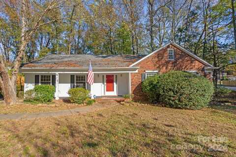 9711 Covedale Drive, Charlotte, NC 28270