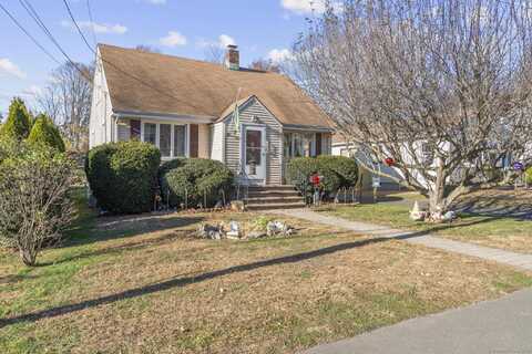 45 Cottage Place, Stratford, CT 06614