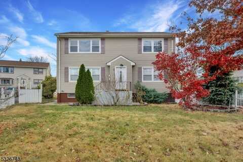 92 Bergen Tpke, Park Village, NJ 07660