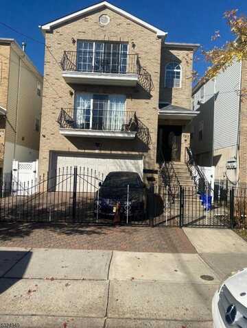 197 Badger Ave, Newark, NJ 07108