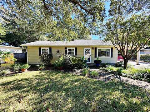 113 NW Rainbow Drive, Fort Walton Beach, FL 32548