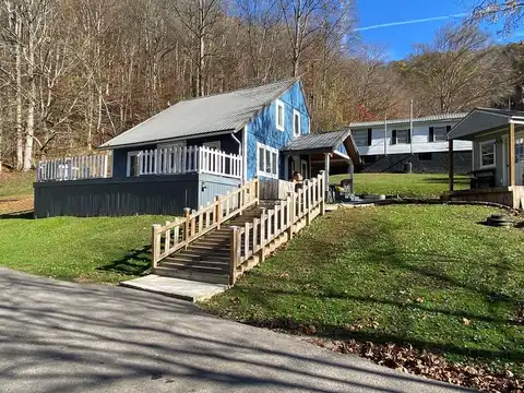 1214 VINSON STREET, Williamson, WV 25661