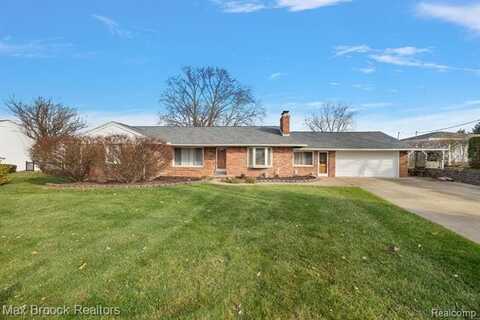 3340 Windcroft Drive, Waterford, MI 48328