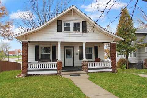 1712 Olive Street, Higginsville, MO 64037