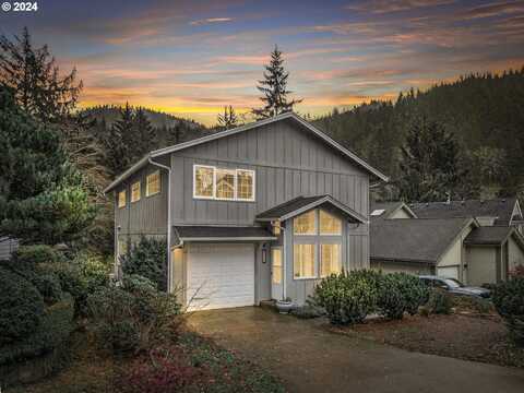 444 COMBS CIR, Yachats, OR 97498