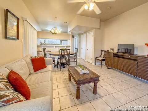 129 CHAPEL HILL CIRCLE, San Antonio, TX 78240