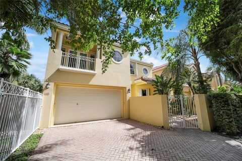 3693 NE 208th Ter, Aventura, FL 33180