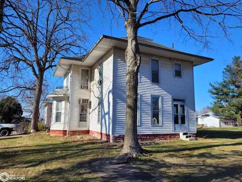 202 N West Street, Sigourney, IA 52591