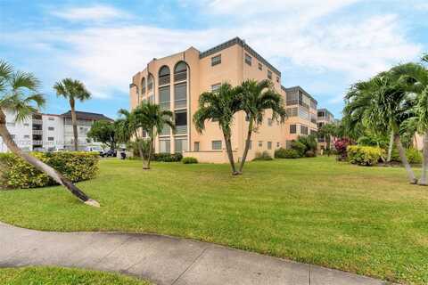 4281 NW 41st St, Lauderdale Lakes, FL 33319