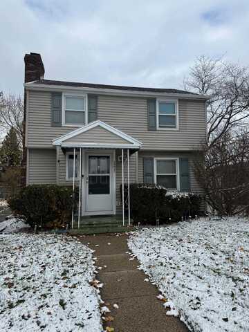 1221 Pershing, Lansing, MI 48910