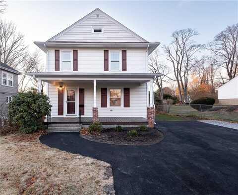 32 Hazard Street, Coventry, RI 02816