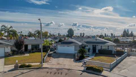 1498 S Salome Street, Tulare, CA 93274