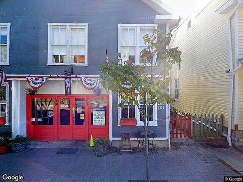 S Princess St, Shepherdstown, WV 25443