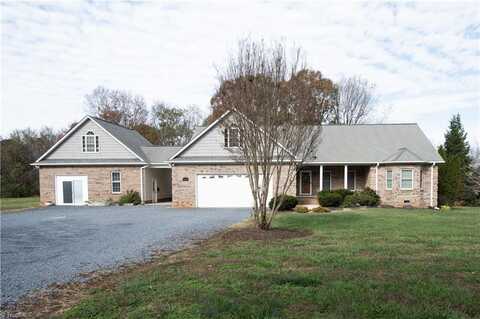 615 Wright Country Road, Ramseur, NC 27316