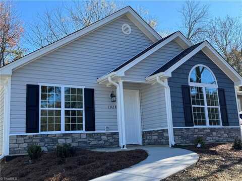 1028 Meadowbrook Boulevard, High Point, NC 27260