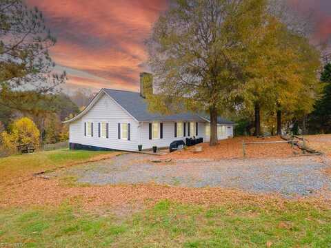 7021 Red Bank Road, Germanton, NC 27019