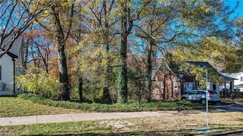 310 Mayflower Drive, Greensboro, NC 27403