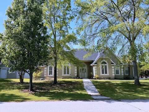 103 Egret Ln, Greenwood, SC 29649