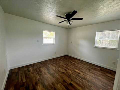 Poplar, BOWLING GREEN, FL 33834