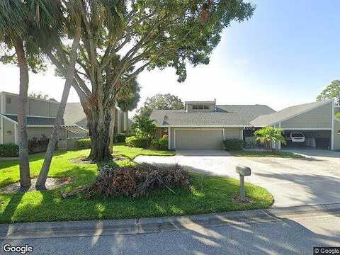 Avenida Madera, BRADENTON, FL 34210
