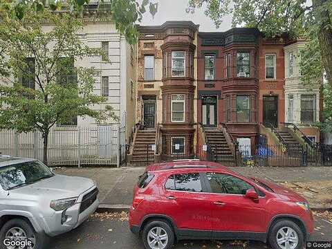Stuyvesant, BROOKLYN, NY 11221