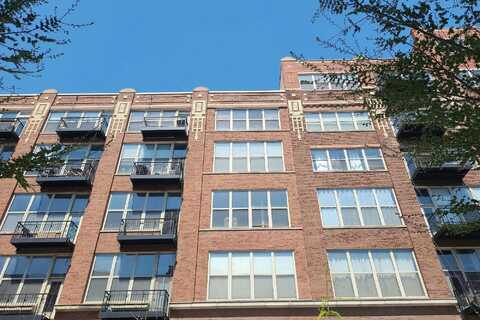 Monroe, CHICAGO, IL 60607