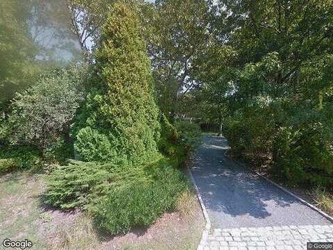 Fox Hollow, EAST QUOGUE, NY 11942