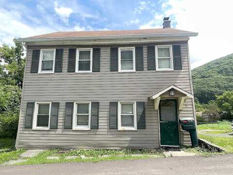 Chestnut St, Mill Hall, PA 17751