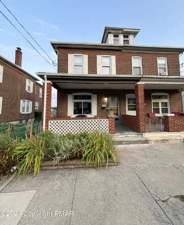 10Th, NORTHAMPTON, PA 18067