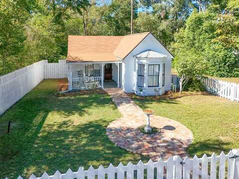 13Th, DEFUNIAK SPRINGS, FL 32435
