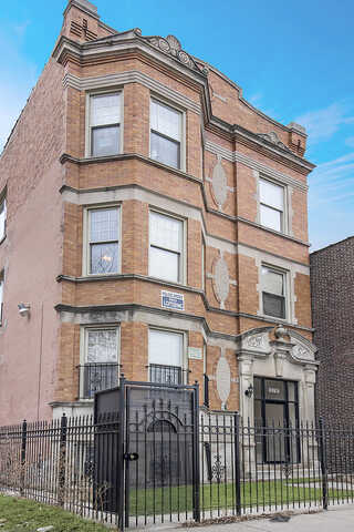 Prairie, CHICAGO, IL 60615