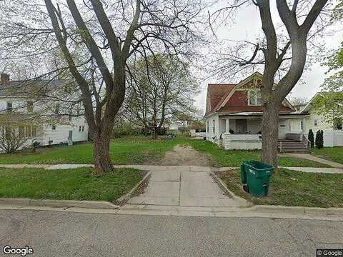 Oakwood, OWOSSO, MI 48867