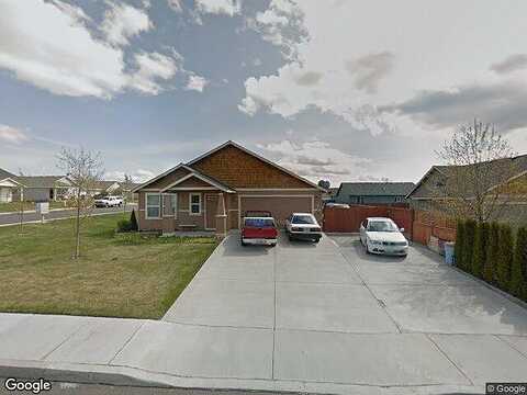 Spruce, REDMOND, OR 97756