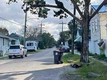 Belfast, NEW ORLEANS, LA 70118