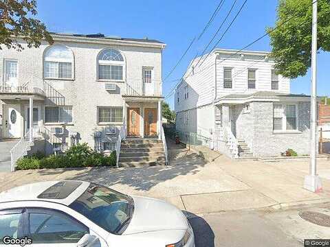 92Nd, OZONE PARK, NY 11416