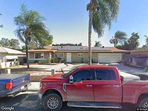 Town Country Dr, RIVERSIDE, CA 92505