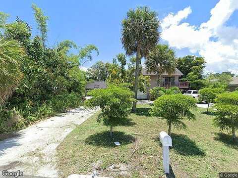 17Th, Lake Worth, FL 33460