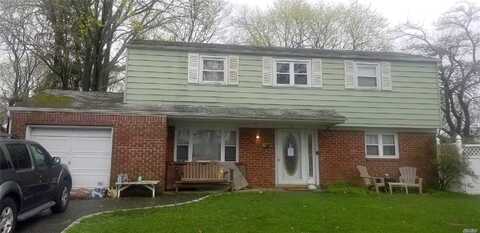 Elwin Pl, EAST NORTHPORT, NY 11731