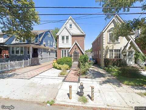 83Rd, JAMAICA, NY 11432