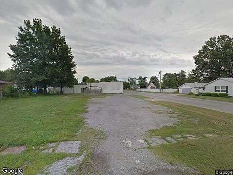 11Th, HERRIN, IL 62948