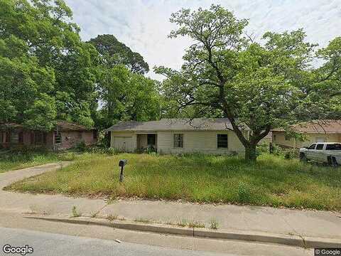 12Th, LONGVIEW, TX 75602