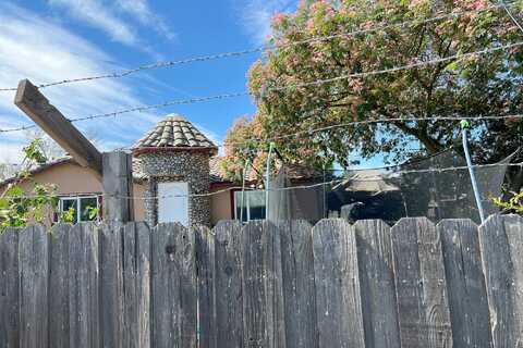 North, SACRAMENTO, CA 95838