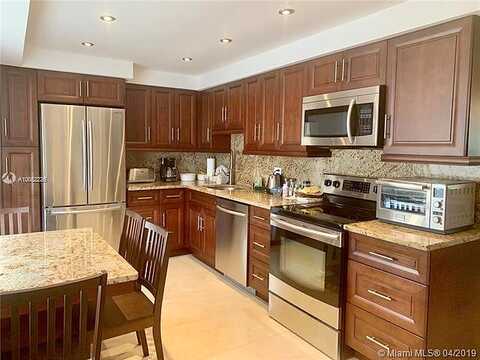 Oaks Clubhouse, POMPANO BEACH, FL 33069
