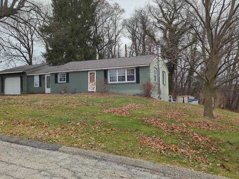 Circle, DELMONT, PA 15626