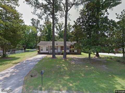 Hagan St, FARMVILLE, NC 27828