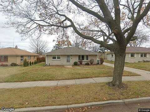 16Th, MILWAUKEE, WI 53221